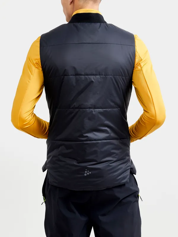 1910986-999000_CORE Light Padded Vest M_Closeup2.jpg